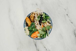 Read more about the article Halloumi & carrot salad​